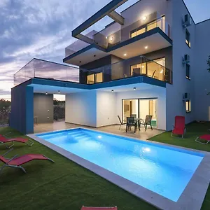  Apartment Bella Vista